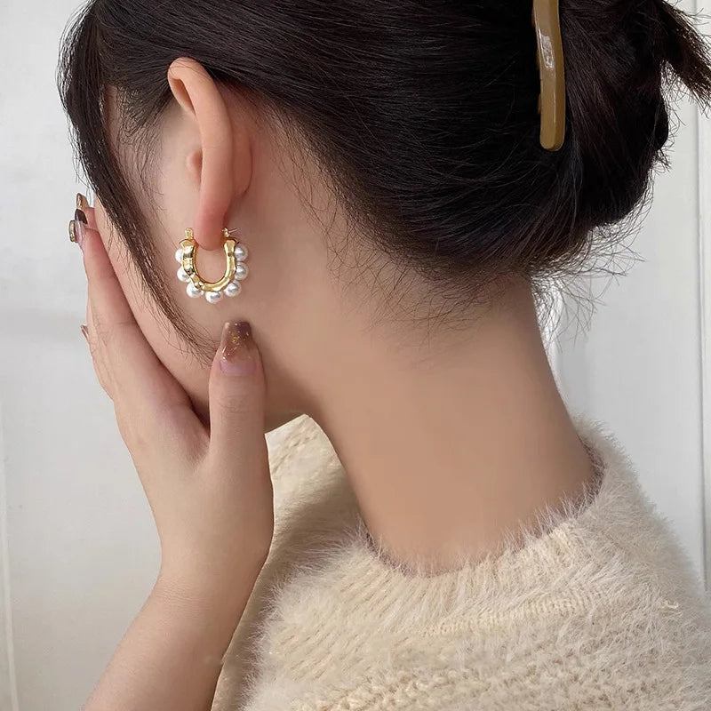 Pearl Oval Hoop Earrings