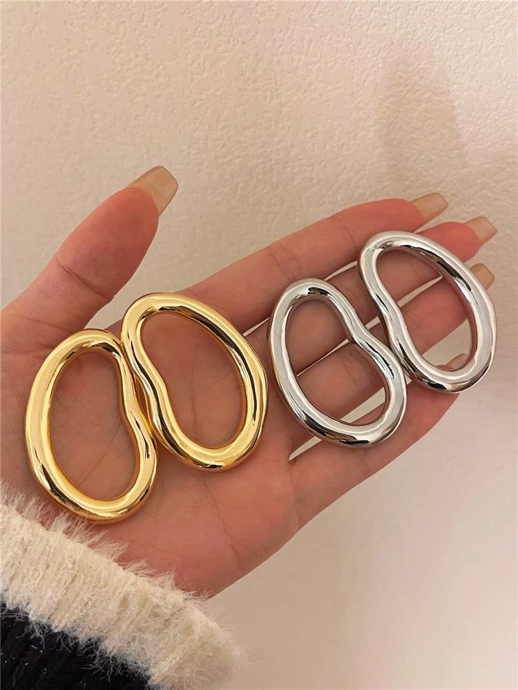 Irregular Contour Line Stud Earrings