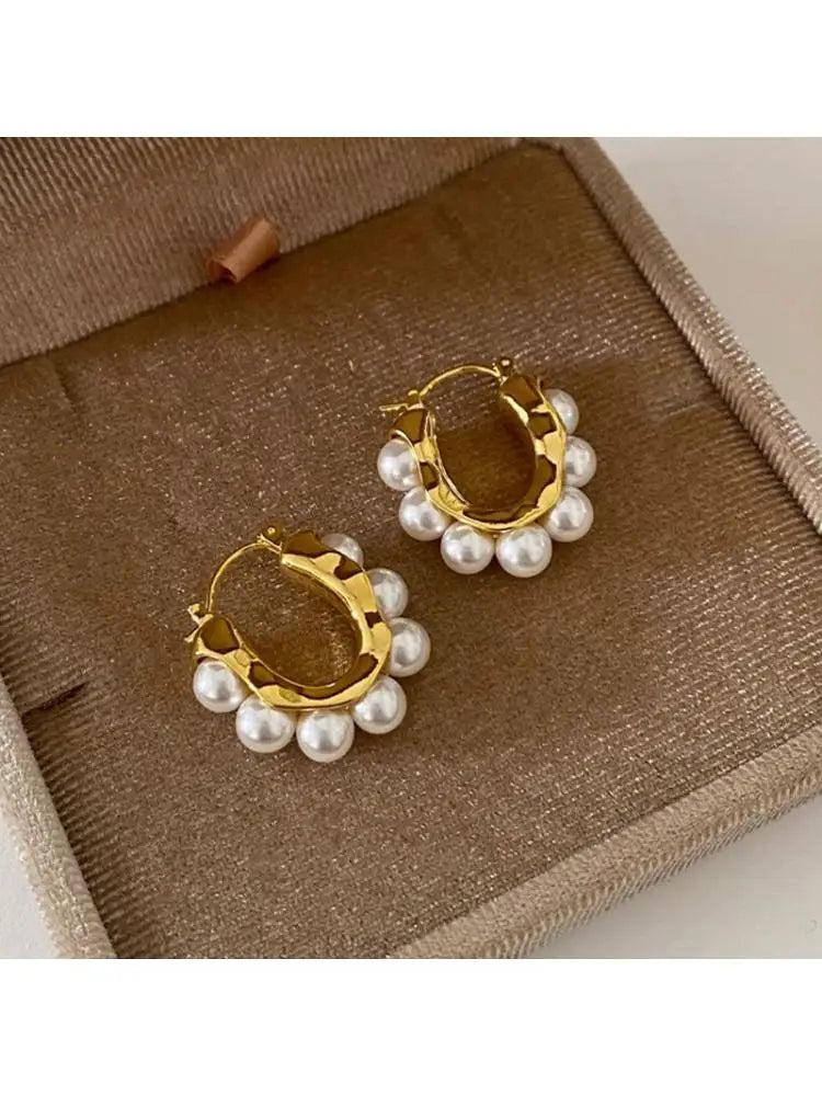 Pearl Oval Hoop Earrings